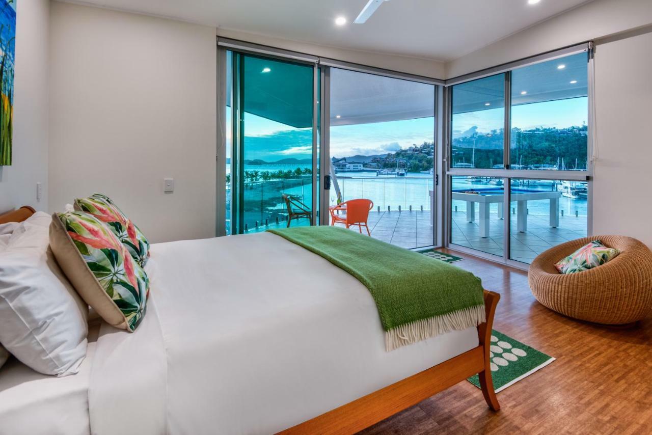 Pavillions Penthouse 25 - Luxury Waterfront Apartment With Private Roof Top Pool And Buggy Isla Hamilton Exterior foto