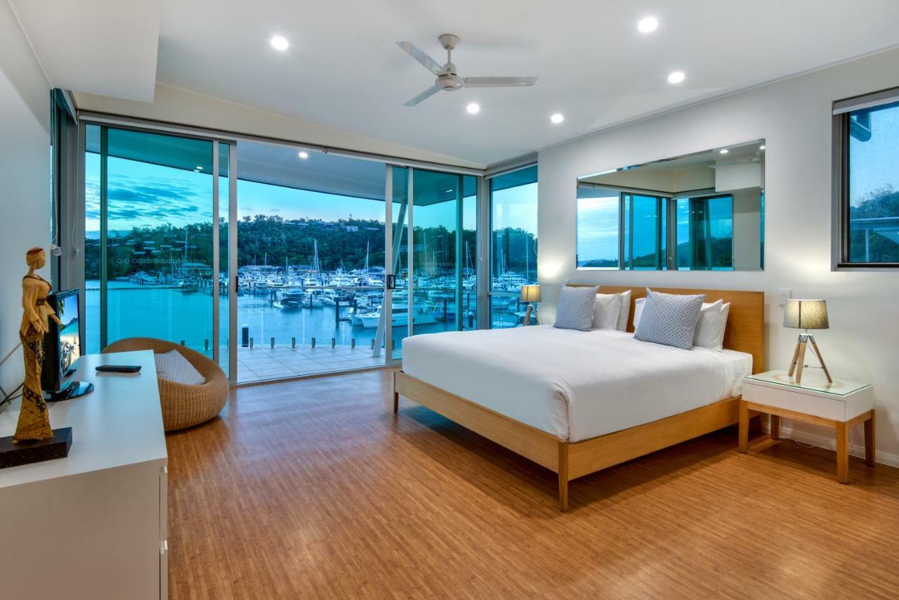 Pavillions Penthouse 25 - Luxury Waterfront Apartment With Private Roof Top Pool And Buggy Isla Hamilton Exterior foto