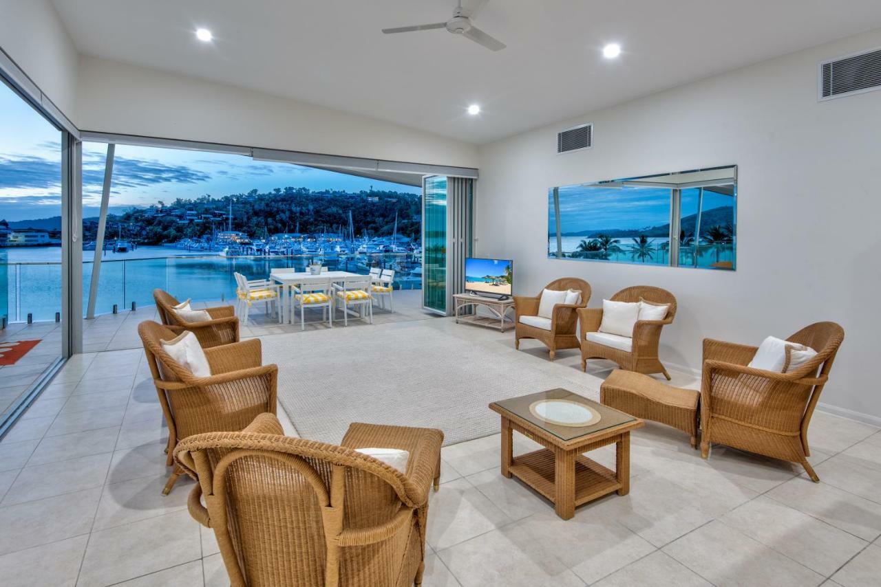 Pavillions Penthouse 25 - Luxury Waterfront Apartment With Private Roof Top Pool And Buggy Isla Hamilton Exterior foto