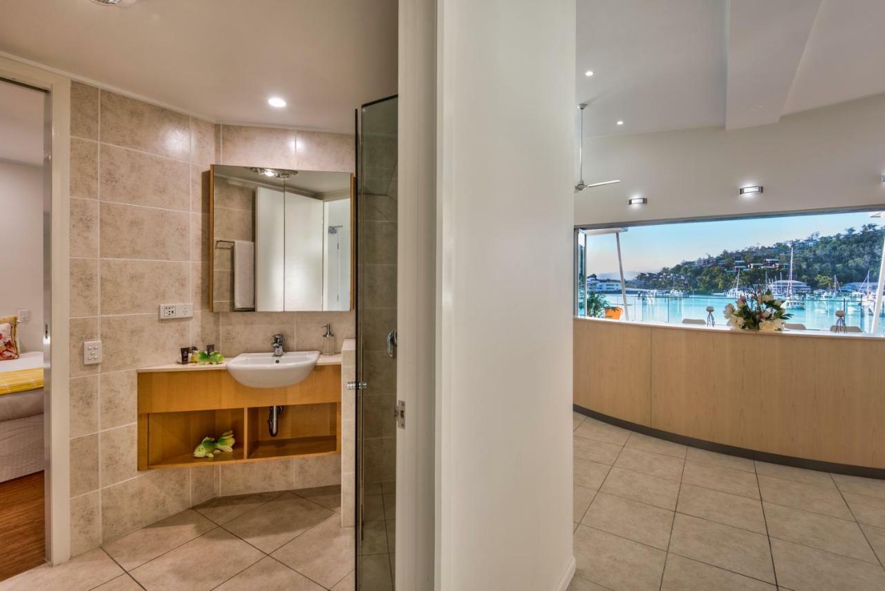 Pavillions Penthouse 25 - Luxury Waterfront Apartment With Private Roof Top Pool And Buggy Isla Hamilton Exterior foto