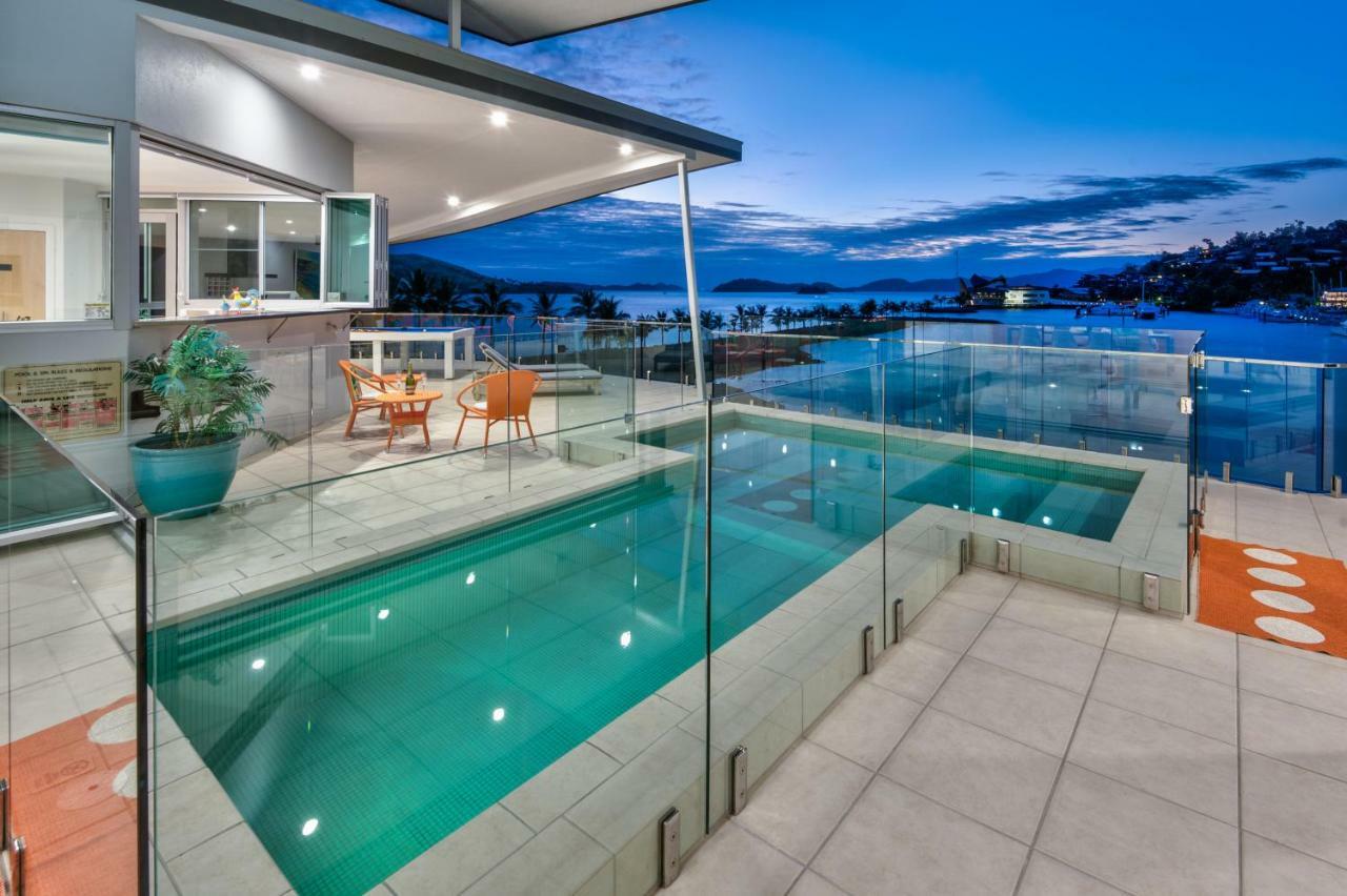 Pavillions Penthouse 25 - Luxury Waterfront Apartment With Private Roof Top Pool And Buggy Isla Hamilton Exterior foto