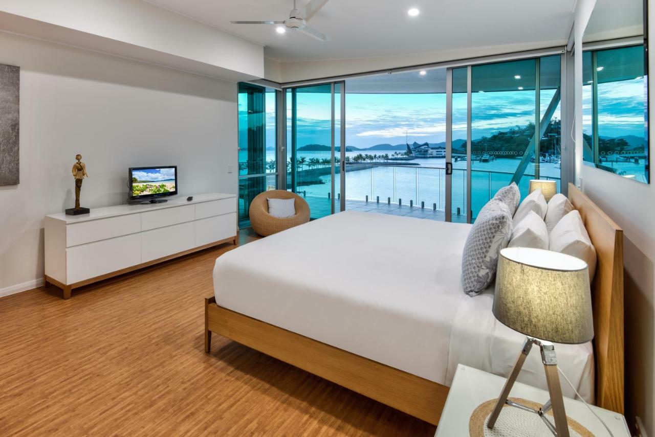 Pavillions Penthouse 25 - Luxury Waterfront Apartment With Private Roof Top Pool And Buggy Isla Hamilton Exterior foto