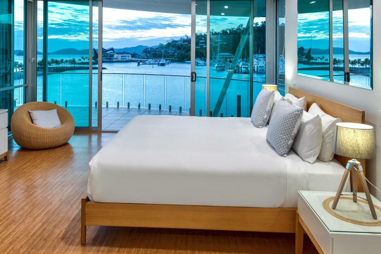 Pavillions Penthouse 25 - Luxury Waterfront Apartment With Private Roof Top Pool And Buggy Isla Hamilton Exterior foto